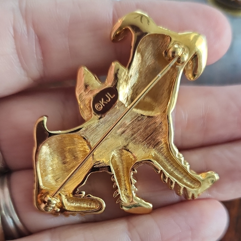 Kenneth Jay Lane Gold Dog Brooch - Picture 4 of 6